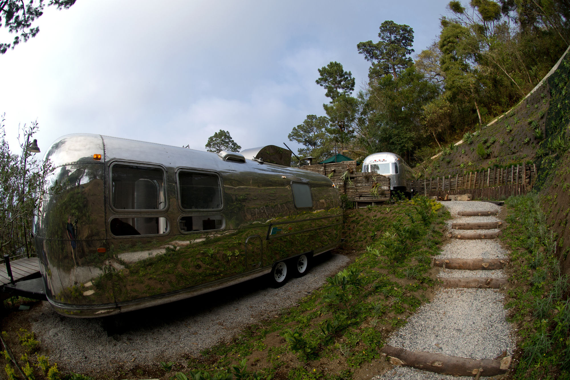 Hotel Museo Spa Casa Santo Domingo Antigua Εξωτερικό φωτογραφία Airstream trailer at the 2008 Monterey Bay Air & Film Festival