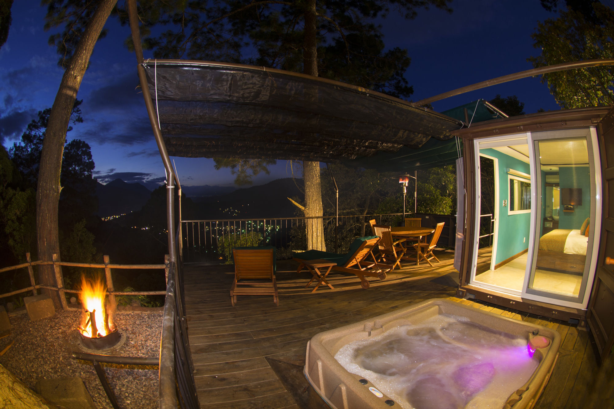Hotel Museo Spa Casa Santo Domingo Antigua Εξωτερικό φωτογραφία The Treehouse at night